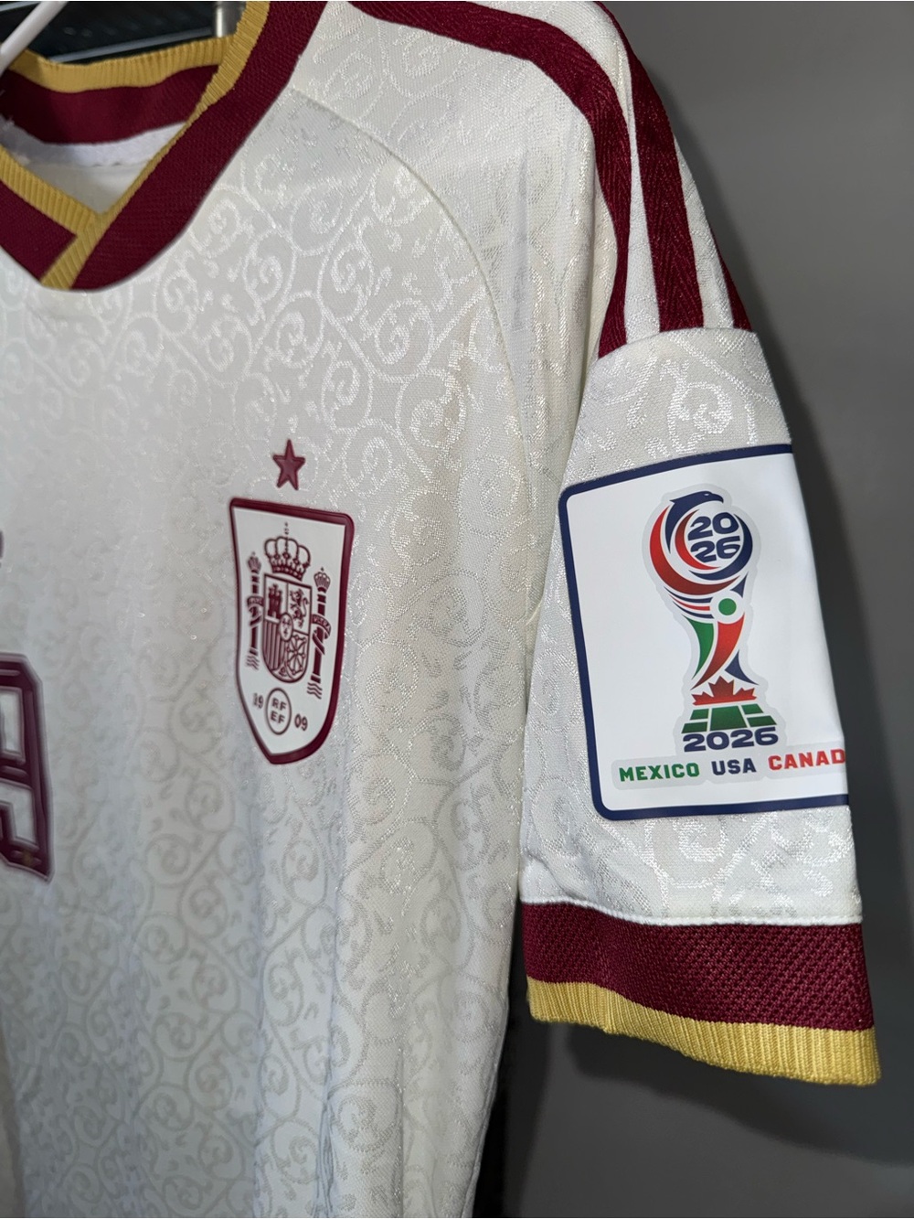 Adidas Spain 2026 #19 Lamine Yamal Men’s Away Soccer Jersey 🆕 - Picture 3 of 11